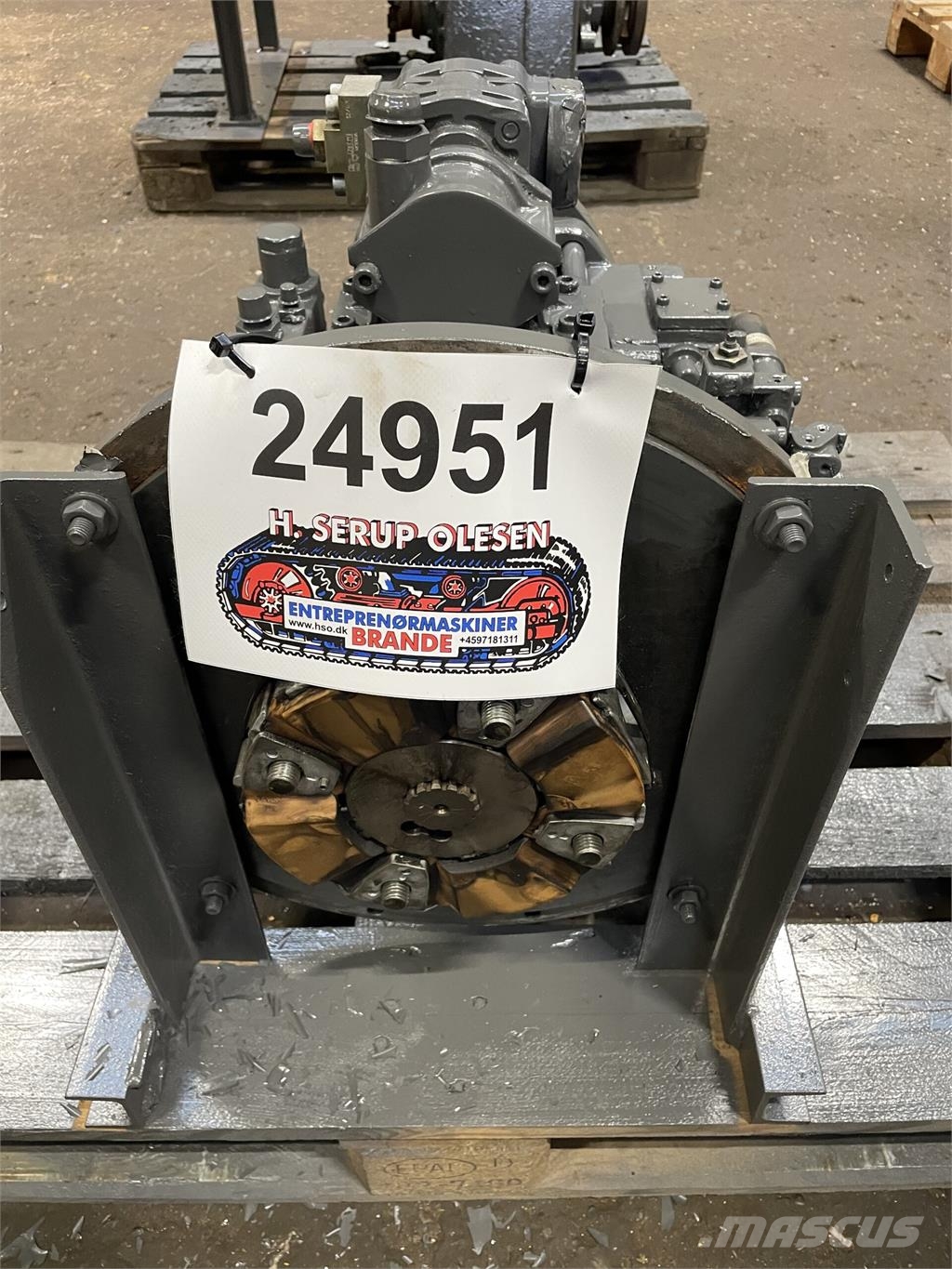 Kawasaki hydraulikpumpe ex. New Holland E265 - årgang 2007 Hydraulikk