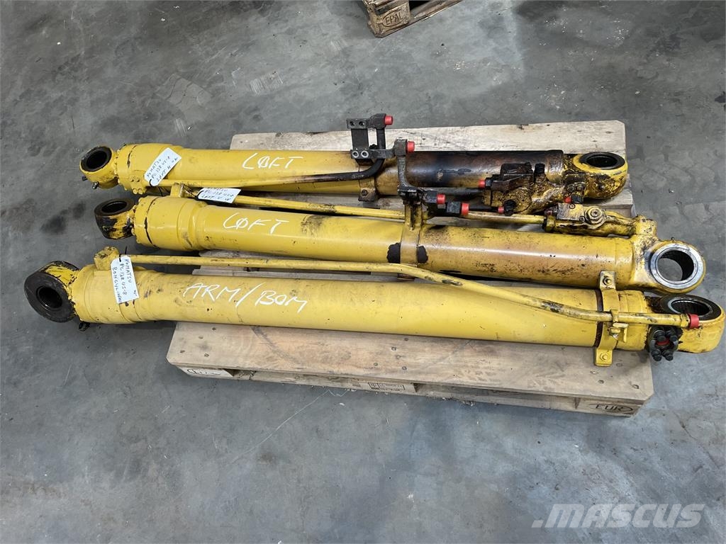 Komatsu PC138US-5 bomcylinder - 1 stk. Hidraulikos įrenginiai