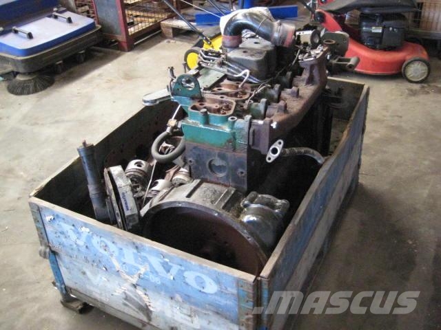 Komatsu S6D 102E-1 motor Engines