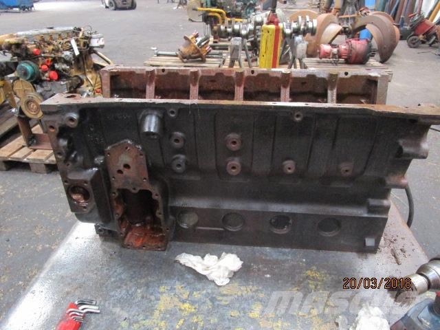 Komatsu S6D 102E-1 motor Engines