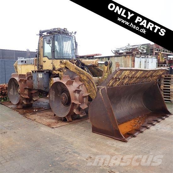 Komatsu WF450-3D kompakter til ophug Entreprenør - Andet