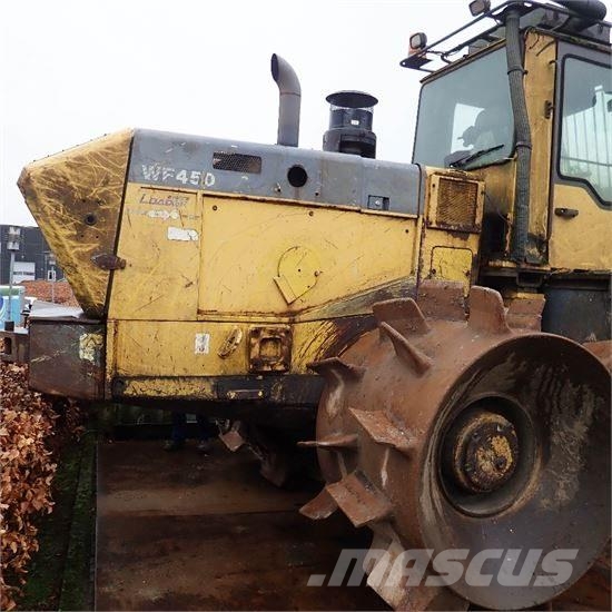 Komatsu WF450-3D kompakter til ophug Entreprenør - Andet