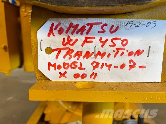 Komatsu WF450 transmission Model 714-07-X 0011 ex. Komatsu Prevodovka