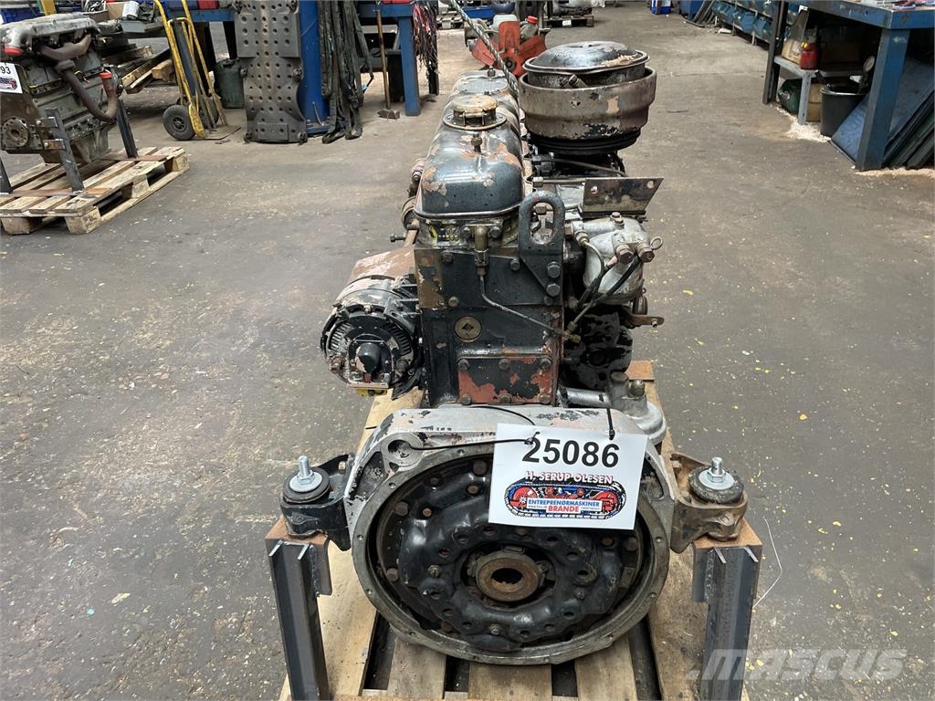Leyland 401 motor - kun til dele Varikliai