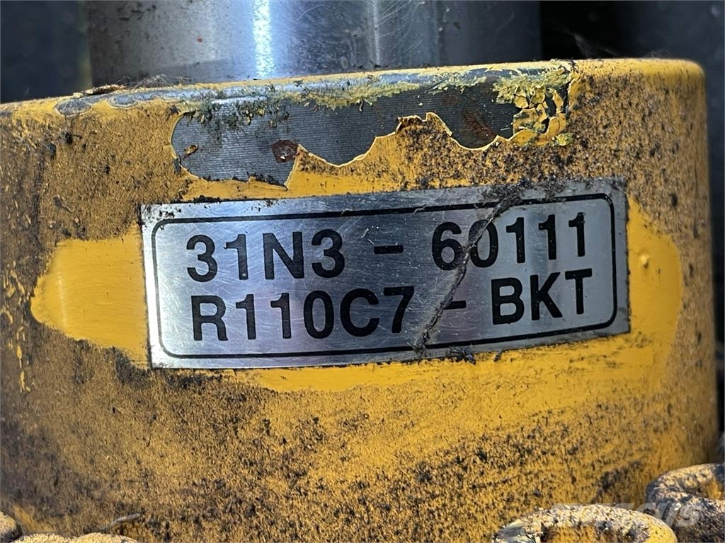  Løftecylinder til Hyundai Gravemaskine Model R110D Hydraulika
