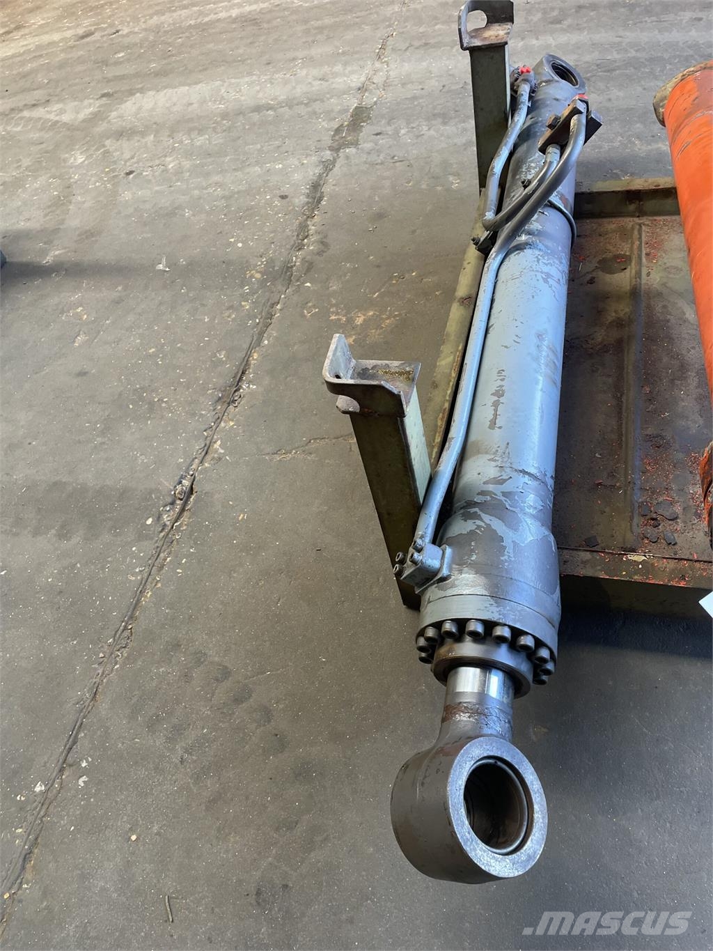 Løftecylinder til Volvo Gravemaskine Model EC240LC Hydraulika