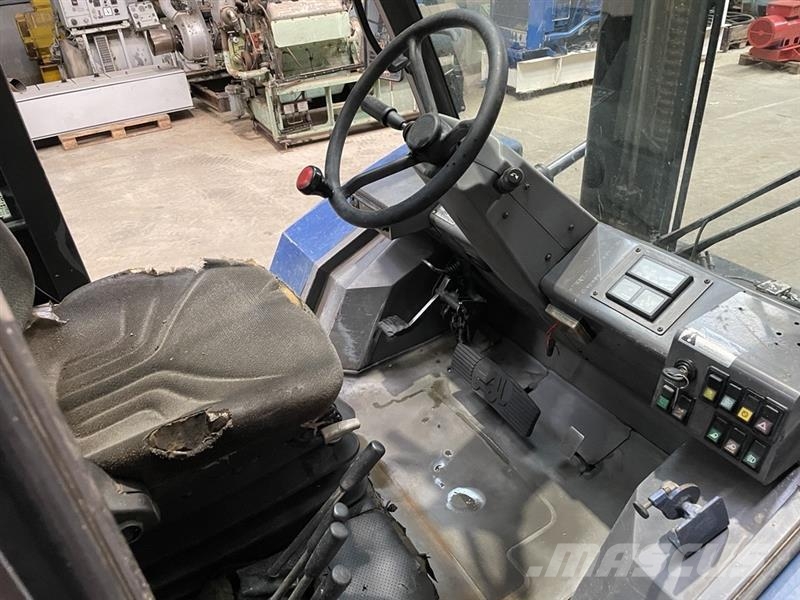 Manitou M50-4 gaffeltruck 4 x 4 - 5 ton Targoncák-Egyéb