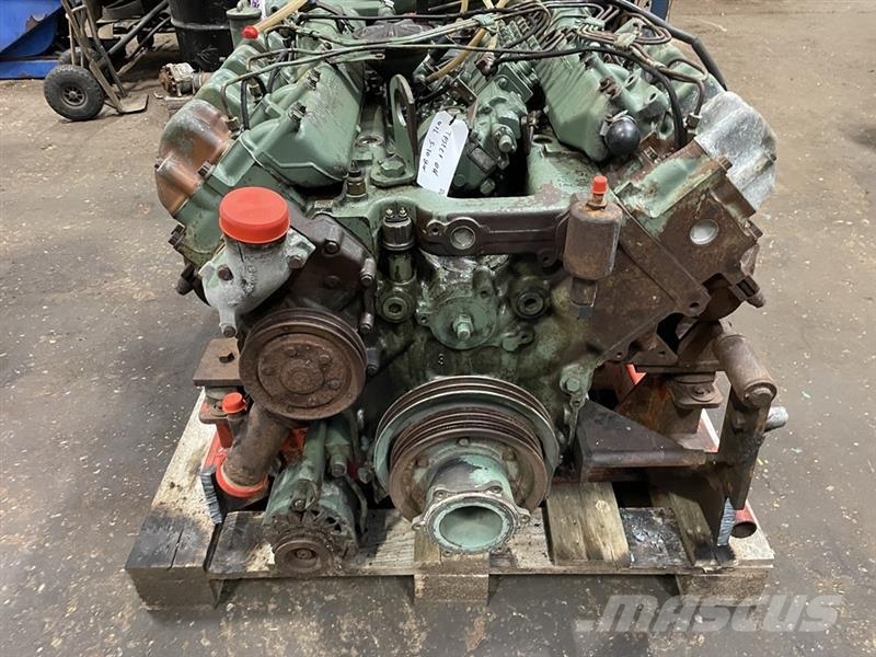 Mercedes-Benz V8 motor med turbokobling Engines
