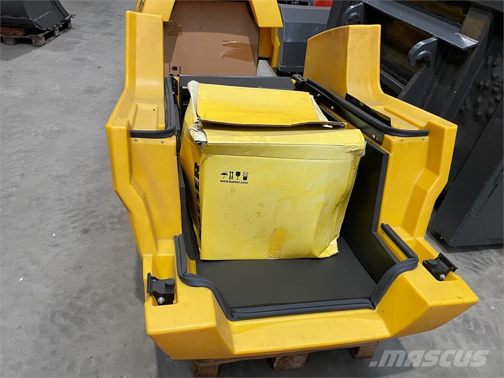 Motorhjelm ex. Kaeser M31 - lidt ridser. Compresores