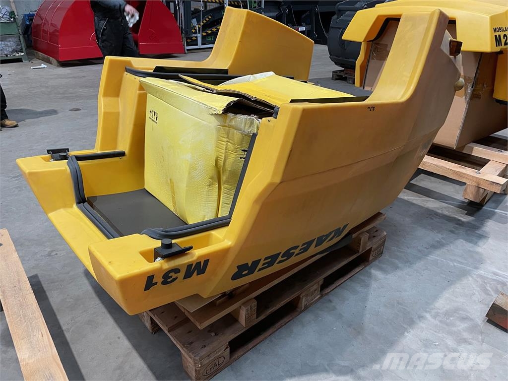 Motorhjelm ex. Kaeser M31 - lidt ridser. Compresores
