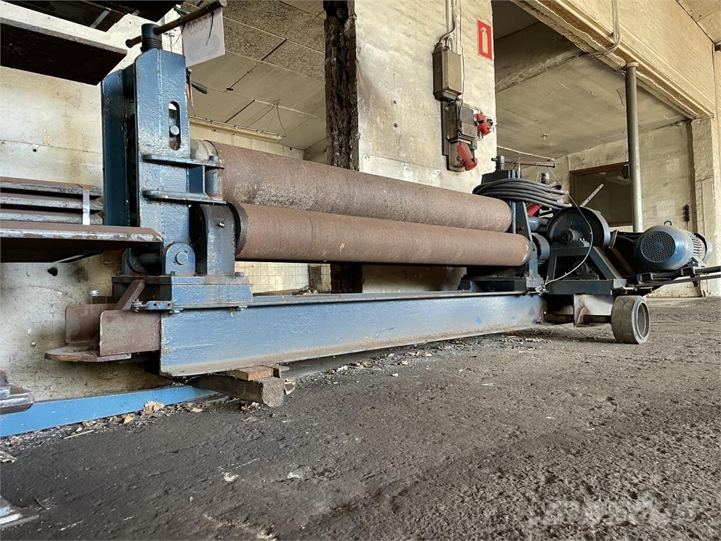  Pladevalse 2000 mm med el-motor Muut