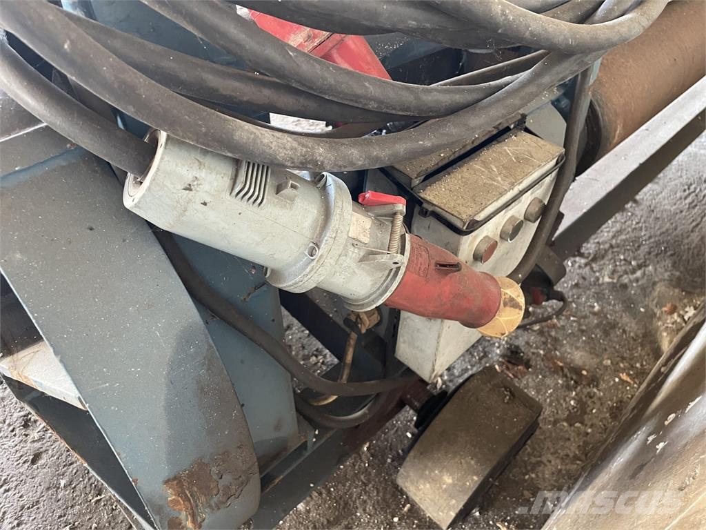  Pladevalse 2000 mm med el-motor Muut