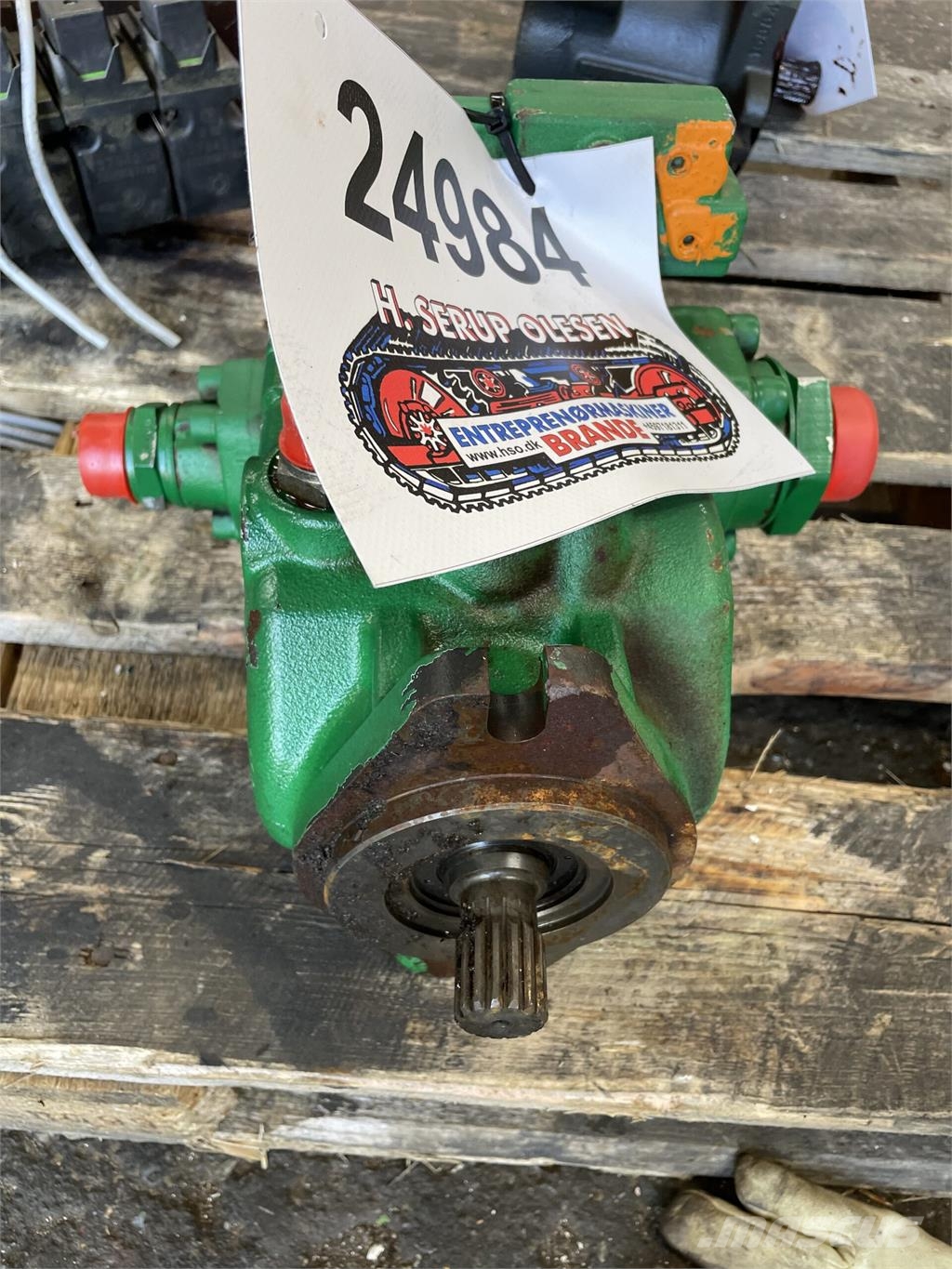 Sauer Danfoss Model 110 30737 Hydr. motor - low hours Hydraulics