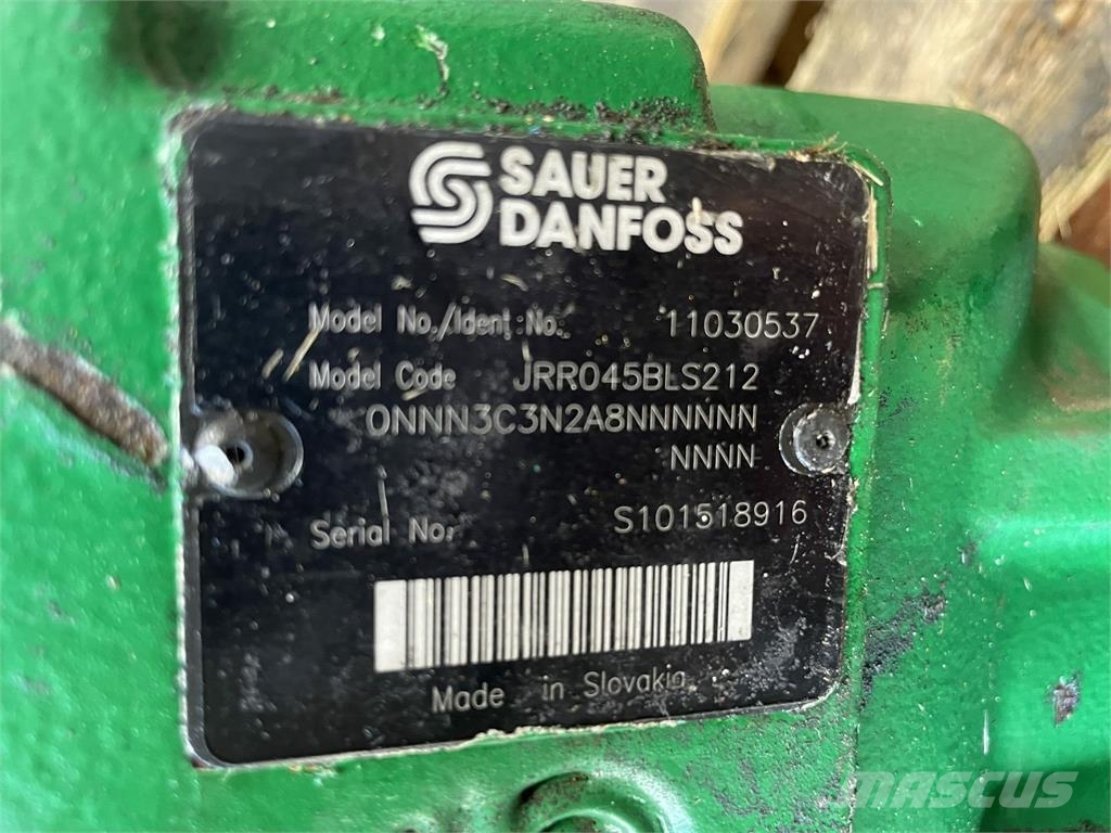 Sauer Danfoss Model 110 30737 Hydr. motor - low hours Hydraulics