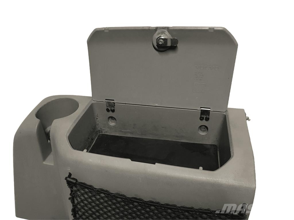 Sidepanel højre, L90H Volvo Ďalšie komponenty