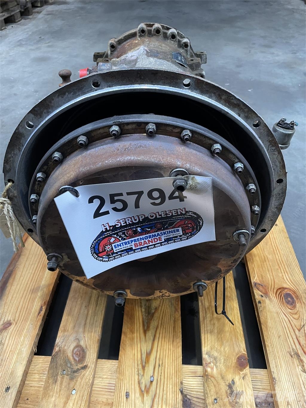 Sisu TT130 AL1 transmission model Allison MT643 Transmisija