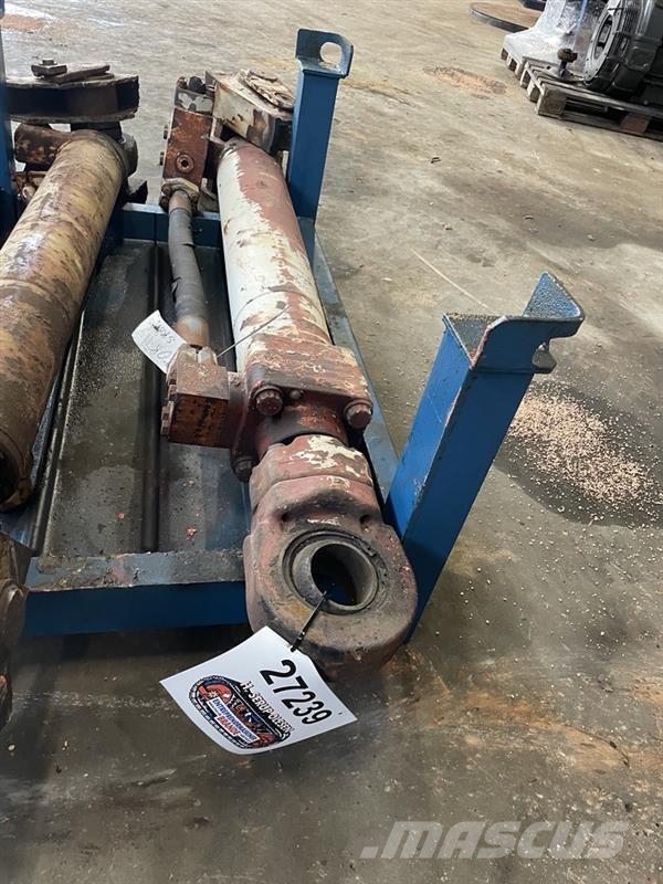 Skovlcylinder til O&K Gravemaskine Model RH11 Hydraulika