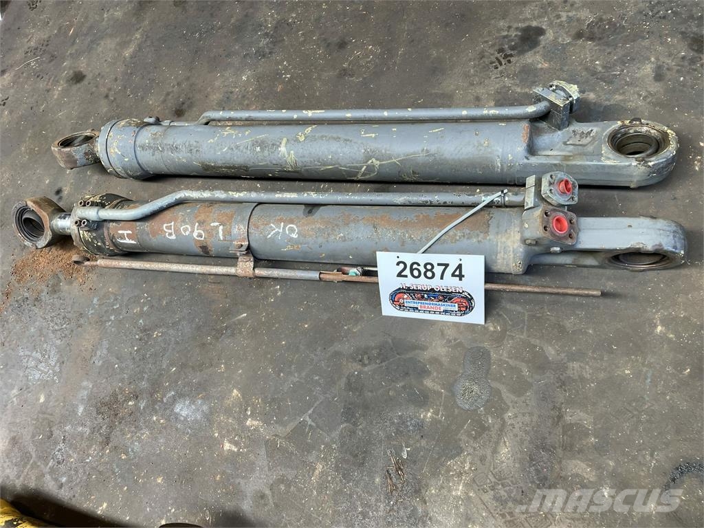 Skovlcylinder til Volvo Læssemaskine Model L90B - 液压