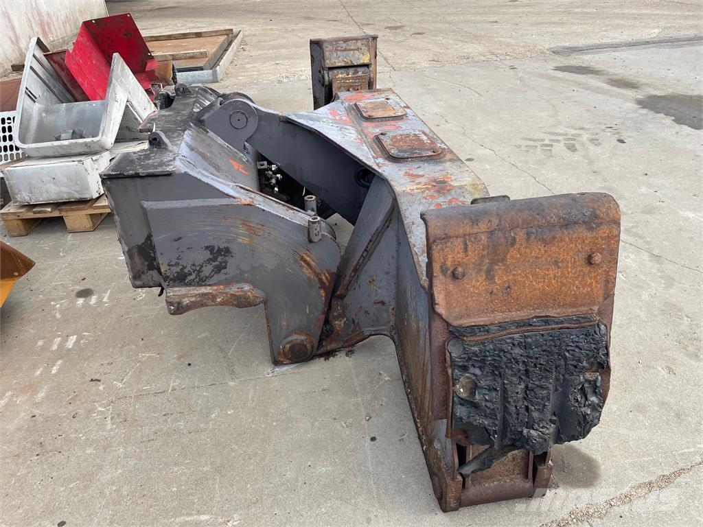 Støtteben, komplet ex. Volvo EW150 s/n P00286 - år Ďalšie komponenty