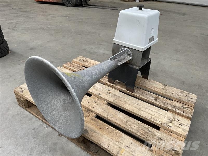  Tågehorn, elektrisk. وحدات المحركات البحرية