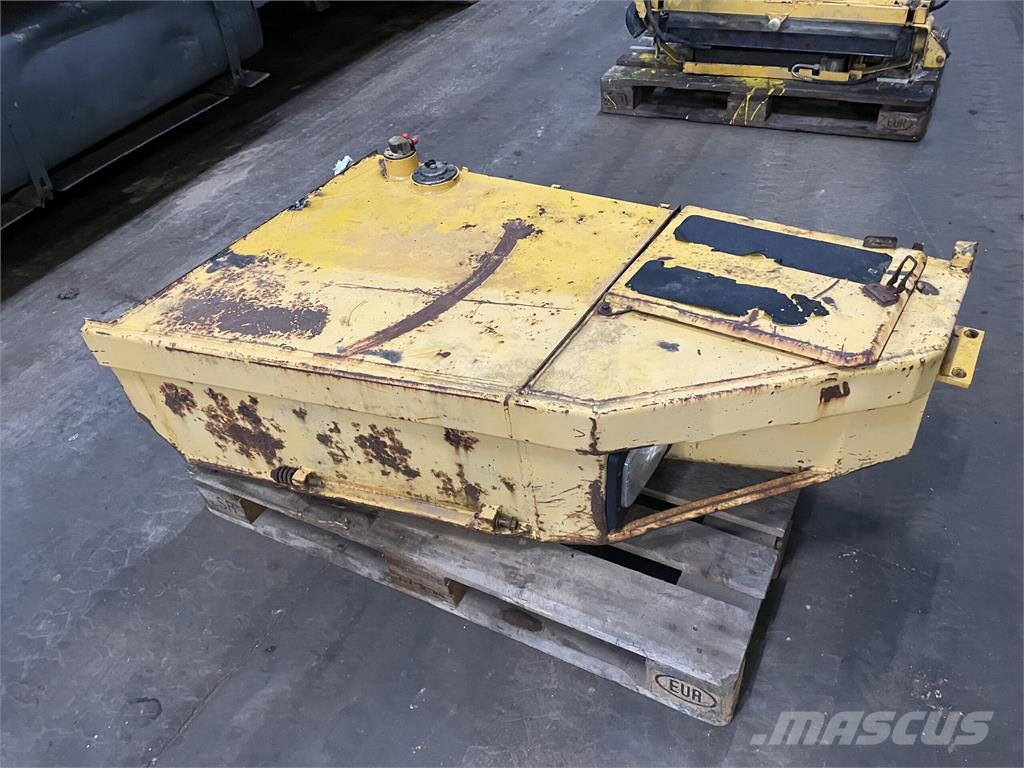 Tank, diesel ex. Volvo A25C 6x6 s/nr. 10052, årgan Ďalšie komponenty