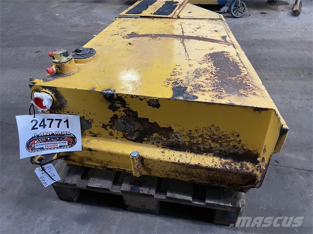 Tank, diesel ex. Volvo A25C 6x6 s/nr. 10052, årgan Ďalšie komponenty