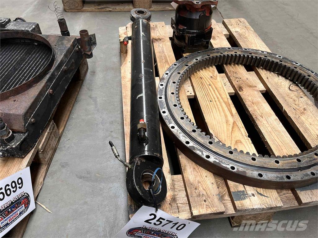 Terex TC48/Schaeff HR18 bomsvingcylinder Hidráulica