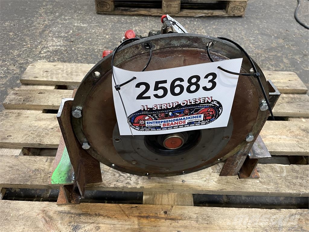 Terex TC48/Schaeff HR18 hydr. pumpe KYB B0600-27004 Hidráulica