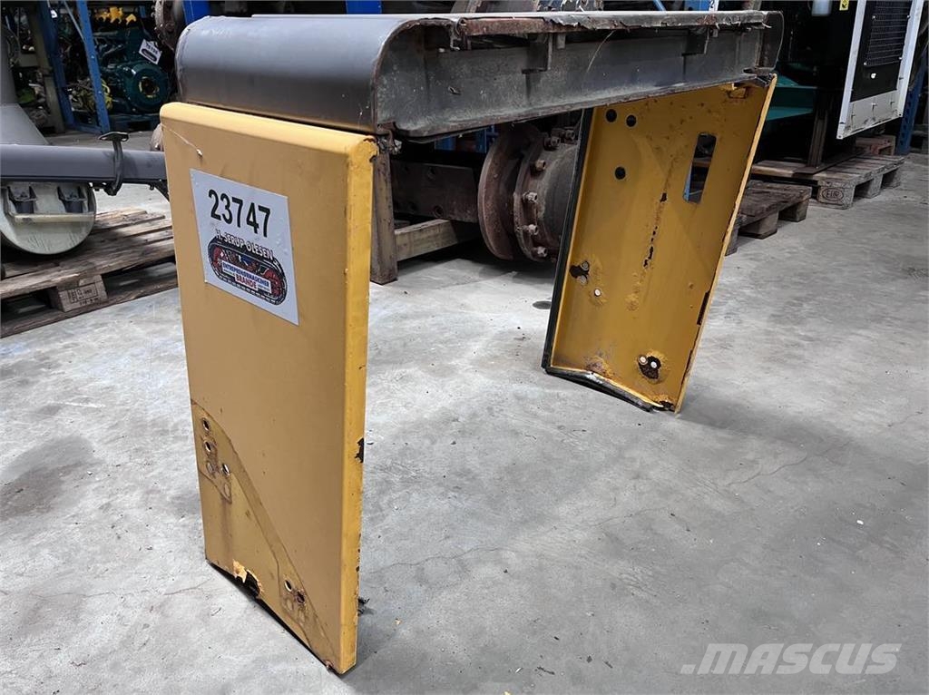  Top - & sideplade, Volvo L90E Ďalšie komponenty