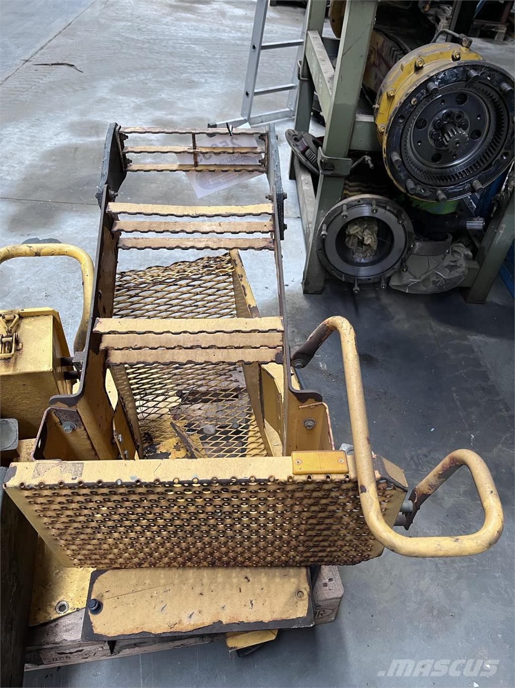  Trappe, Volvo L90E Ďalšie komponenty
