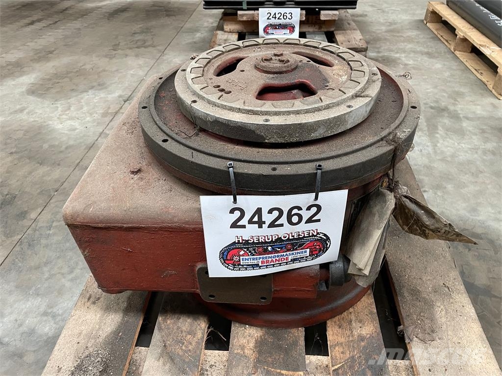 Twin Disc model 6-S-1506-2-2 H18 71R. Μετάδοση κίνησης
