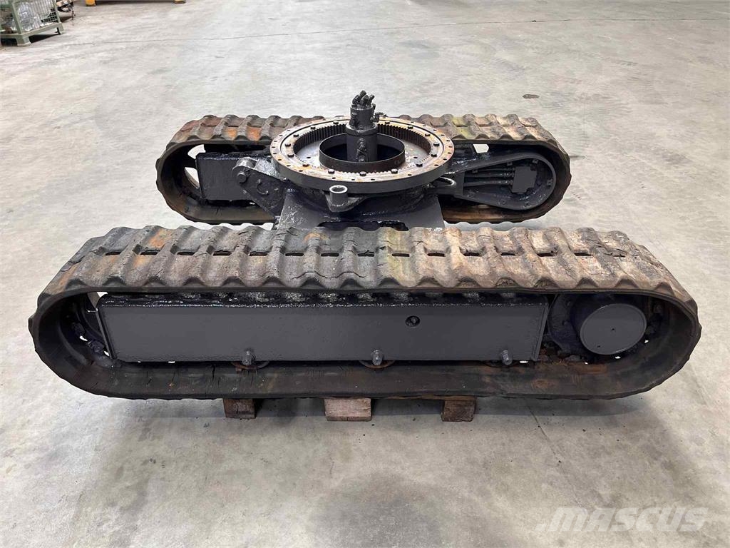 Undervogn ex. Bobcat 225 - komplet med dozerblad 2 Ďalšie komponenty