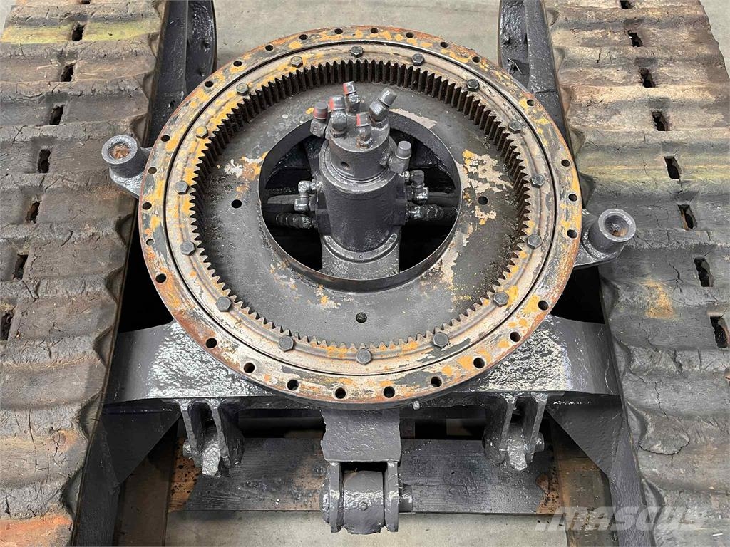 Undervogn ex. Bobcat 225 - komplet med dozerblad 2 Ďalšie komponenty