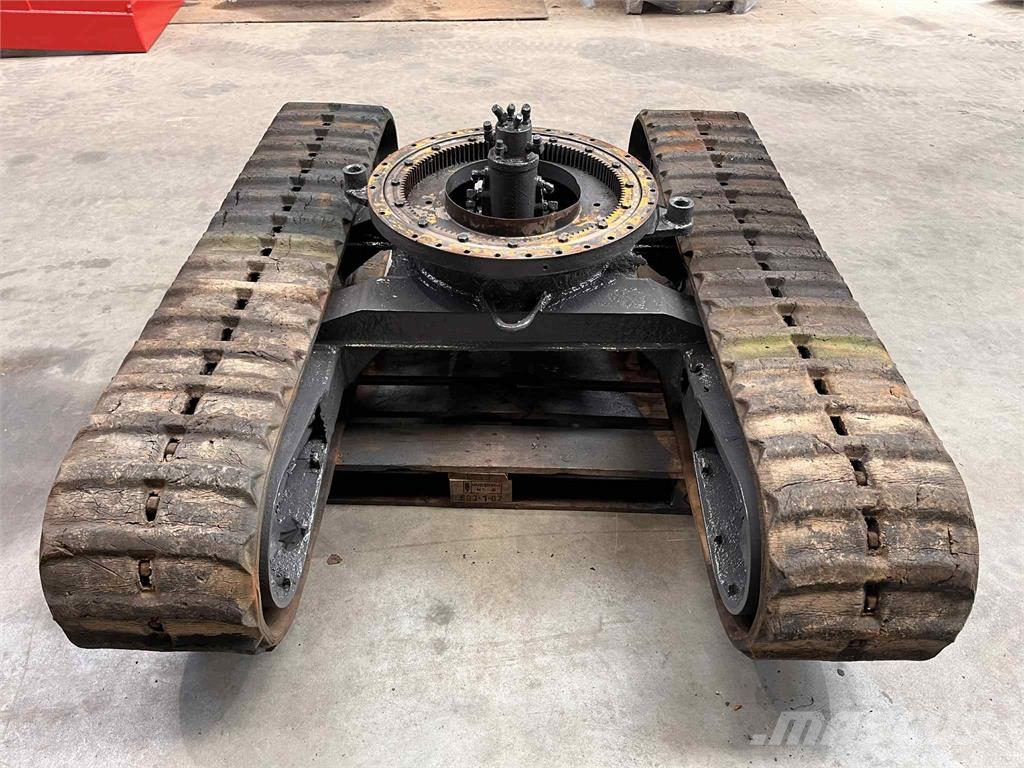 Undervogn ex. Bobcat 225 - komplet med dozerblad 2 Ďalšie komponenty