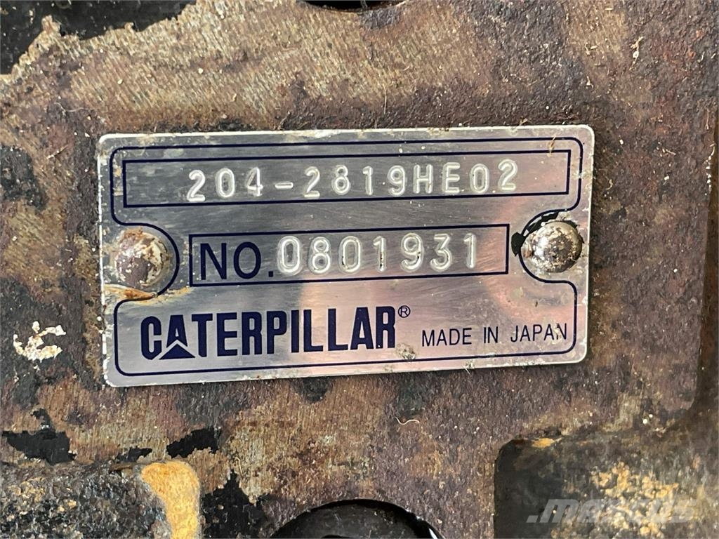  Undervogn, komplet ex. Cat 323D 23T Ďalšie komponenty