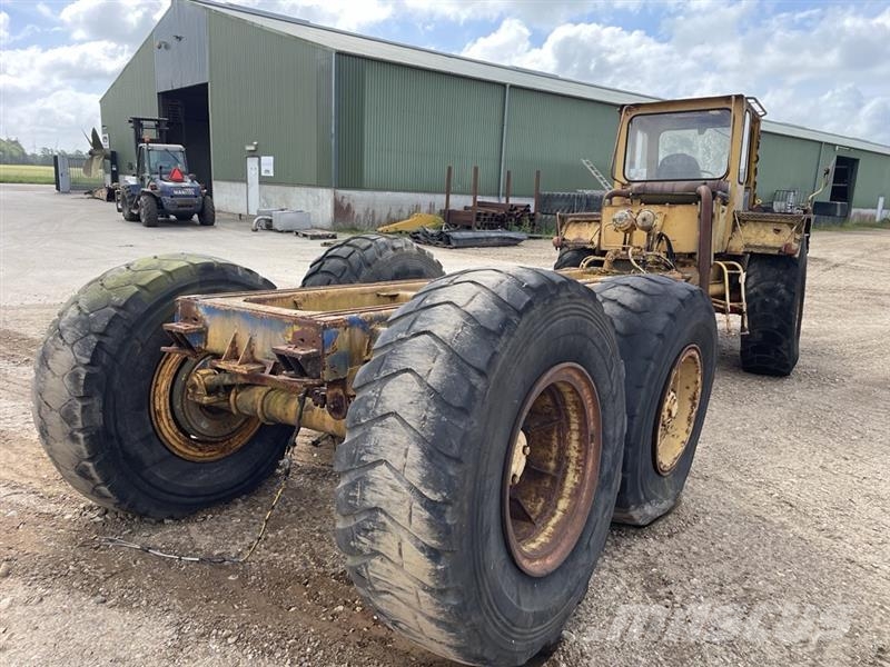 Volvo 860 dumper - til ophug Vehículos compactos de volteo