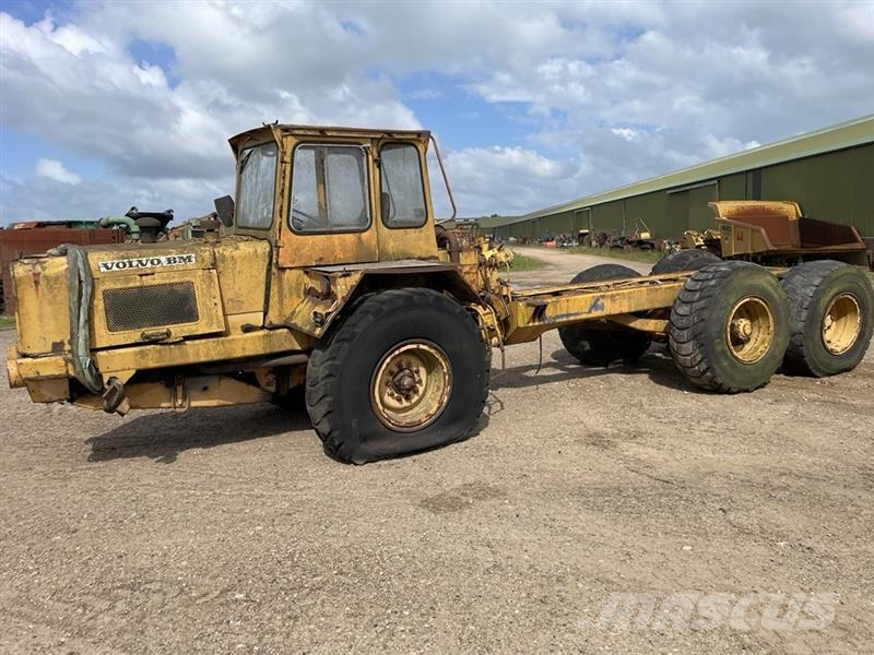Volvo 860 dumper - til ophug Vehículos compactos de volteo