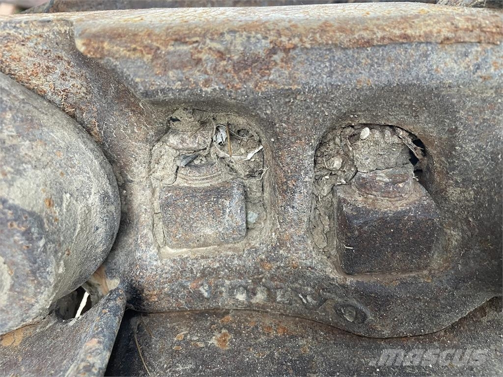 Volvo EC240CL kæde & skoplader Muud osad