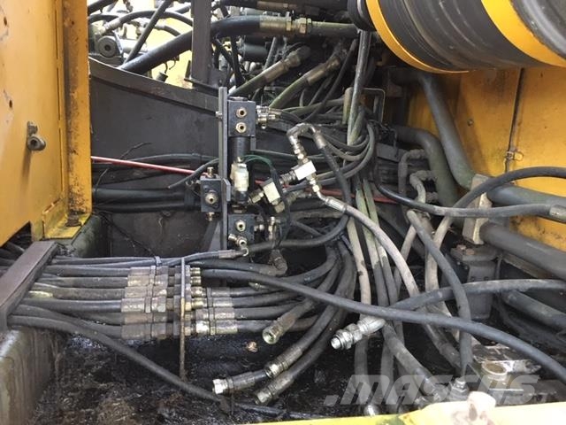 Volvo EC240LC til ophug Гусеничные экскаваторы