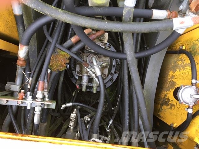 Volvo EC240LC til ophug Гусеничные экскаваторы