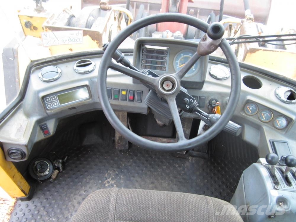 Volvo L180C til ophug 輪胎式裝載機