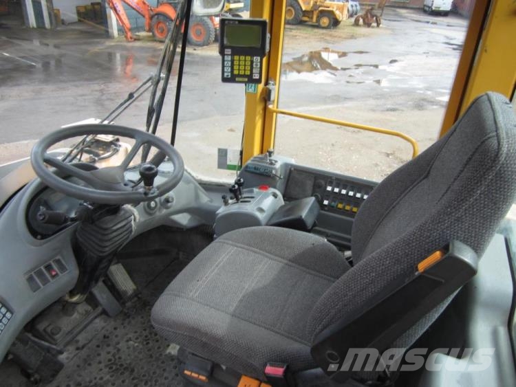 Volvo L180E læssemaskine - til ophug Incarcator pe pneuri