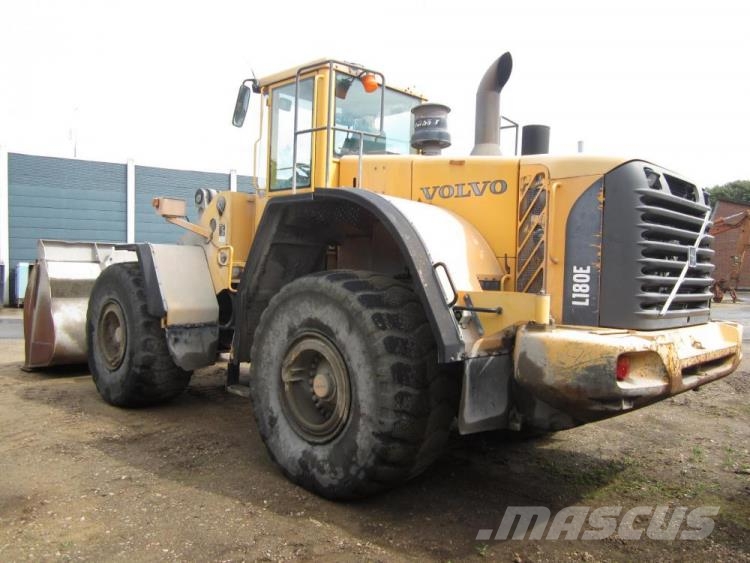 Volvo L180E læssemaskine - til ophug Incarcator pe pneuri