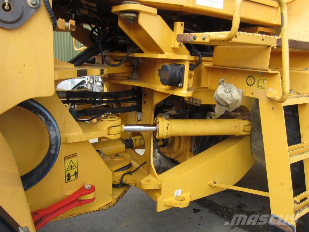 Volvo L180E læssemaskine til ophug Incarcator pe pneuri