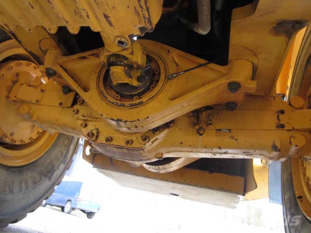 Volvo L180E læssemaskine til ophug Incarcator pe pneuri