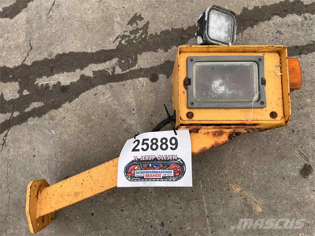 Volvo L220E frontlygte Electronics