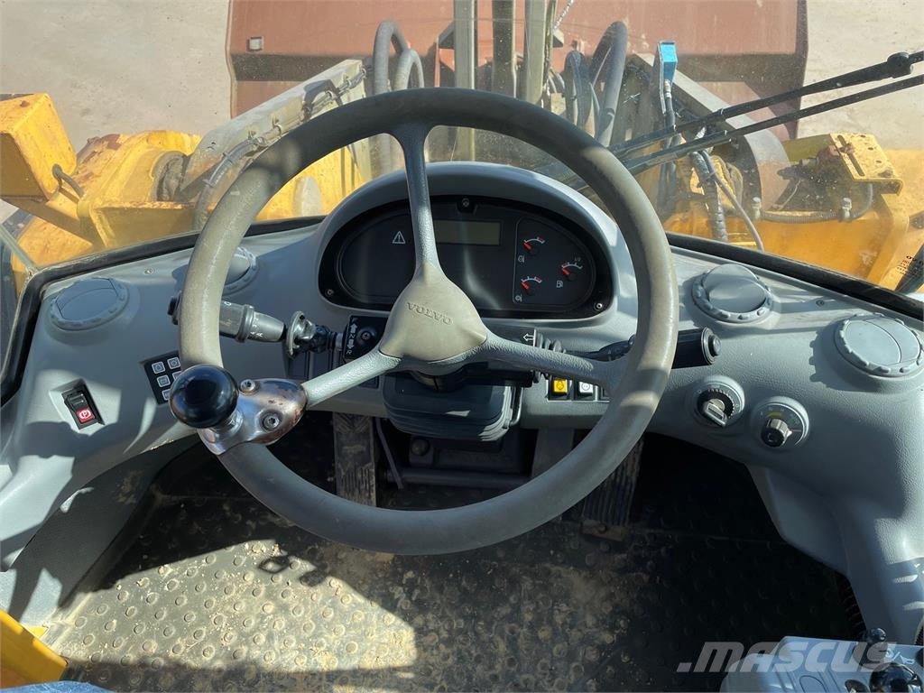 Volvo L220E læssemaskine til ophug 轮式装载机