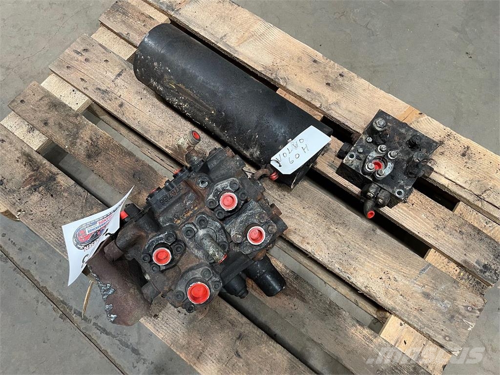 Volvo L60H lastaffjedring / nitrogenbeholder / ventilblo 유압식 기계