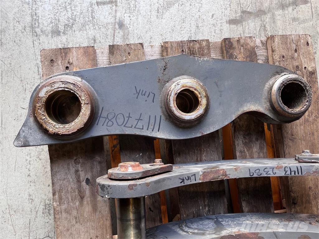 Volvo L60H Link Arm Andet tilbehør