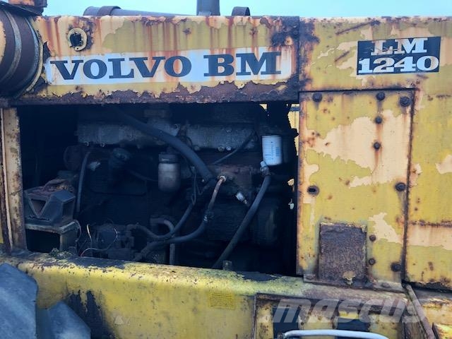 Volvo LM1240 til ophug Incarcator pe pneuri